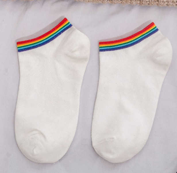 Białe stopki z tęczą PRIDE LGBT