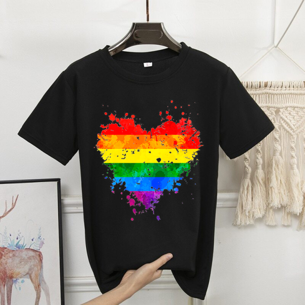 Koszulka z nadrukiem serca w barwach tęczy PRIDE LGBT damska czarna